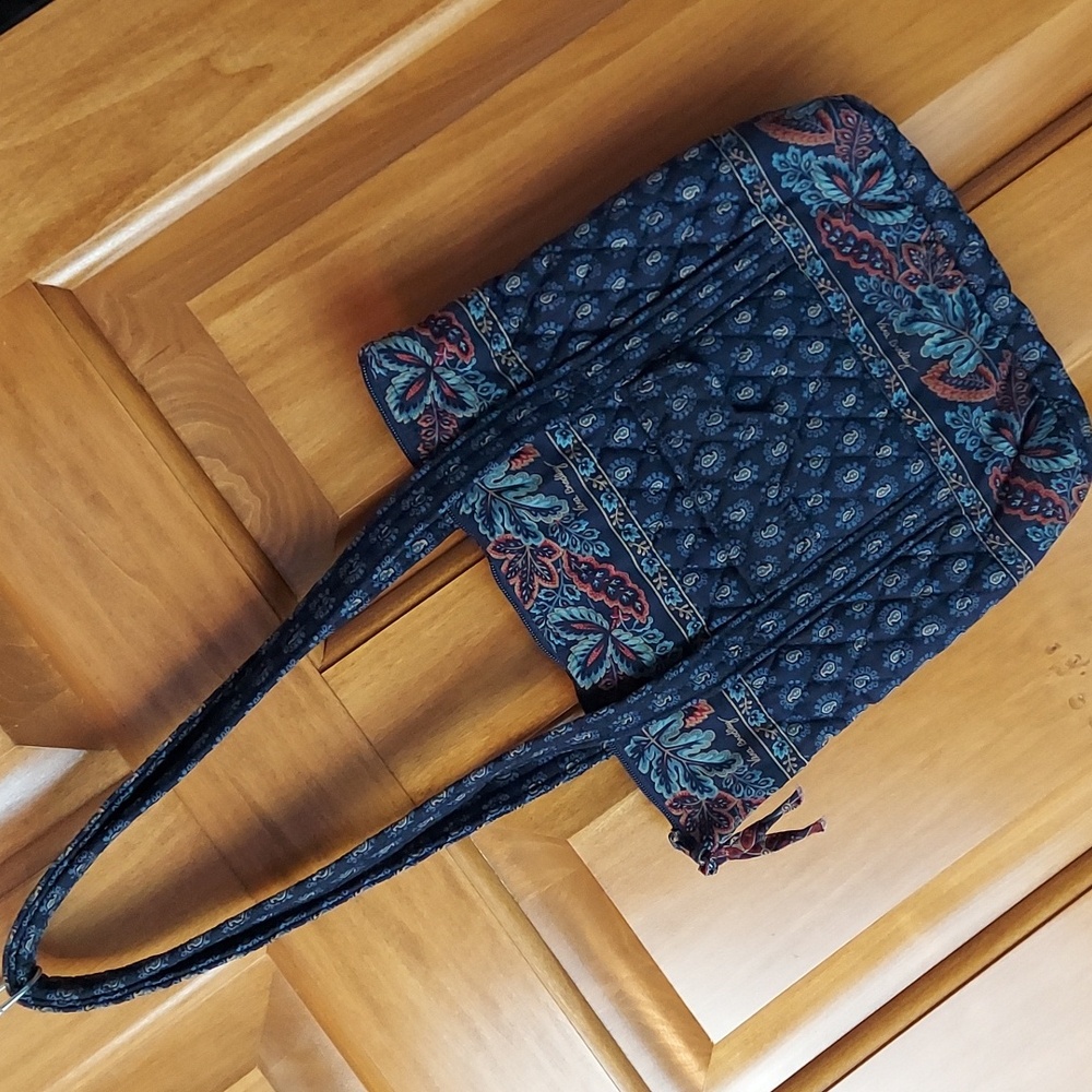 Vintage Vera Bradley Classic Navy Autumn Leaves and Paisley Quilted Shoulder Bag - Picture 3 of 10